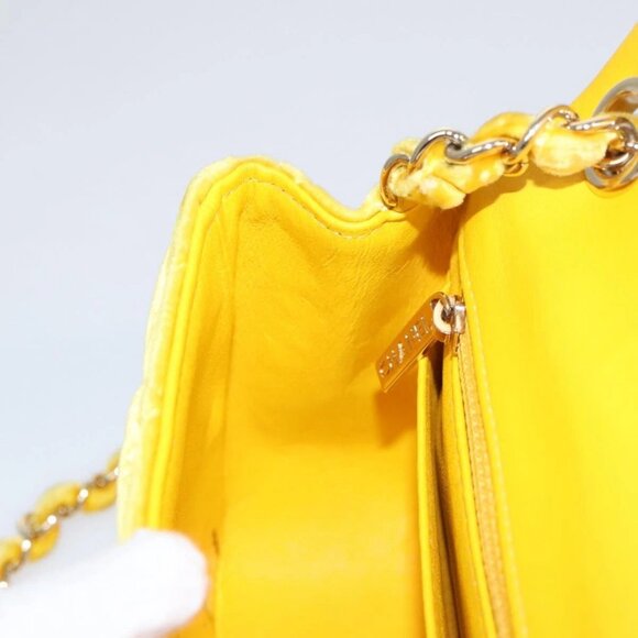 CHANEL Matelasse Chain Shoulder Bag Velor Yellow CC Auth 106423 - Picture 13 of 16